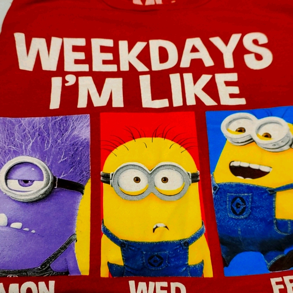 Minions shirt size large kids